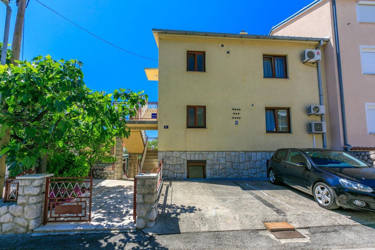 Apartments Mirena Crikvenica Esterno foto