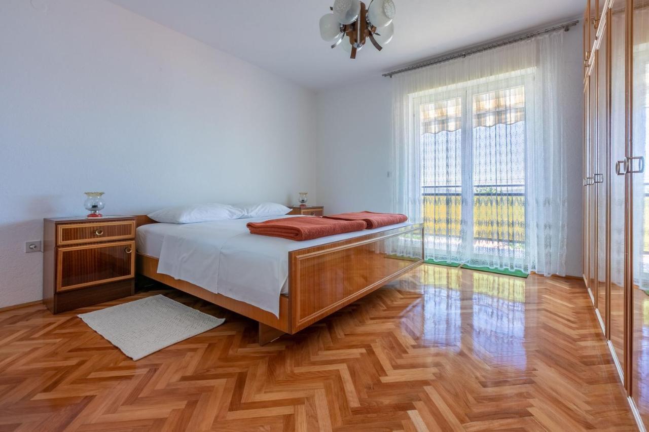 Apartments Mirena Crikvenica Esterno foto