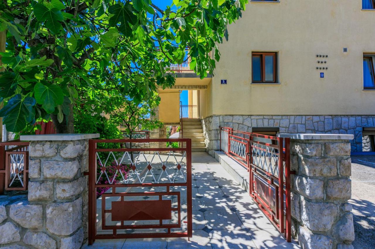 Apartments Mirena Crikvenica Esterno foto
